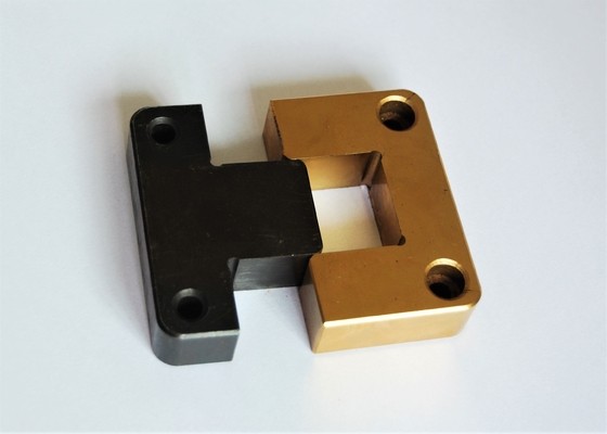 Suku cadang mobil SK3 Square Interlock, Round Tapered Interlock Untuk Lokasi Cetakan Plastik