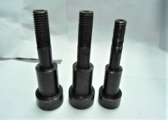 HRC 38-44 Bagian Cetakan Presisi Hex Head Shoulder Bolt Perawatan Cerah ISO 7379