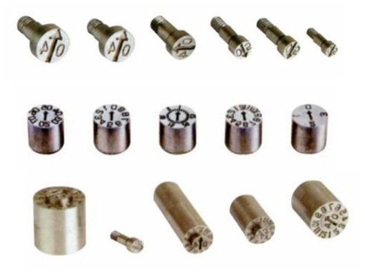 S136 Hasco Straight Core Pin, Pin Ejector Cetakan Injeksi Dengan Tanggal Penanda Tanggal Ukiran